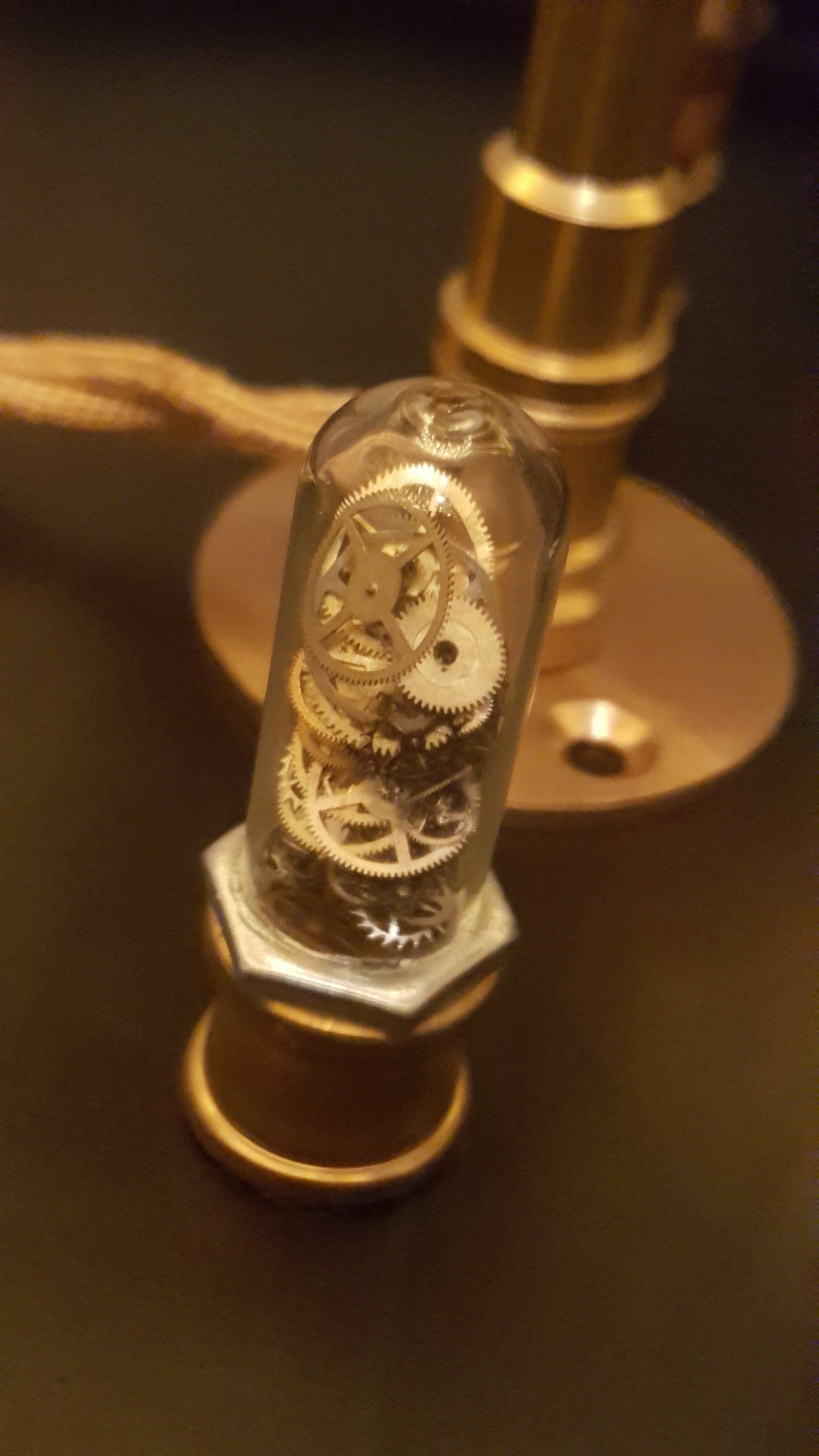 Vibe Capsule 2 close-up